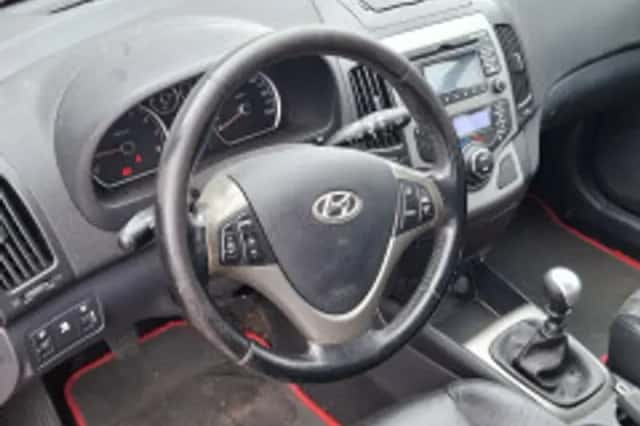 Hyundai i30 (2009) thumbnail 4