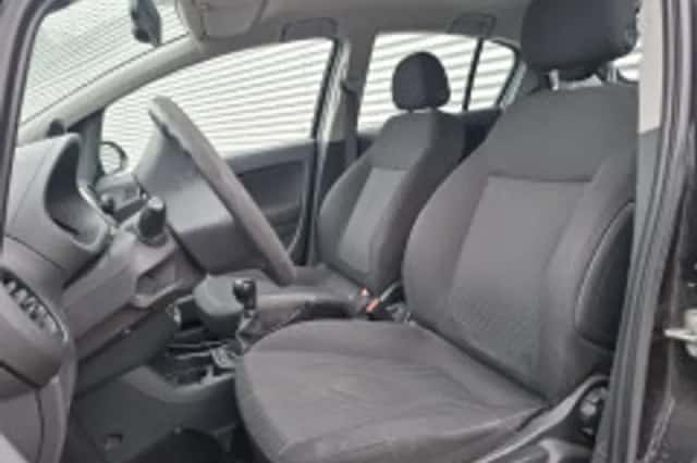 Opel Corsa (2011) thumbnail 5