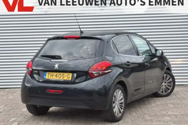 Peugeot 208 (2018) thumbnail 2