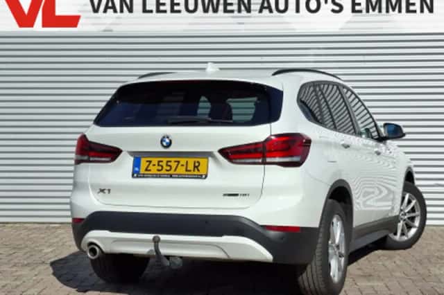 BMW X1 (2021) thumbnail 2