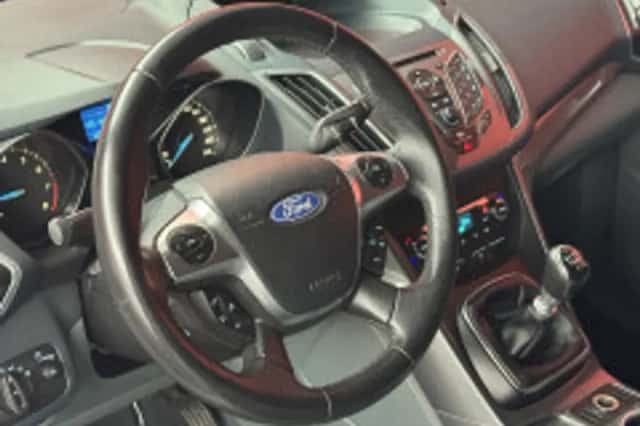 Ford C-Max (2013) thumbnail 3