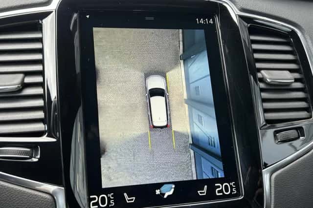 Volvo XC90 (2021) thumbnail 5