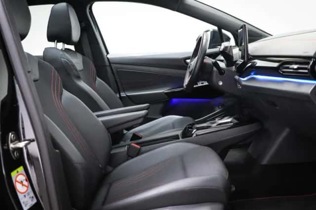 Volkswagen ID.4 (2023) thumbnail 4