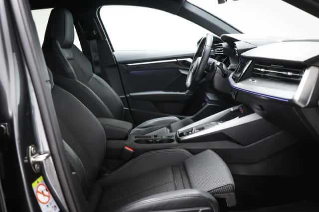 Audi A3 (2021) thumbnail 4