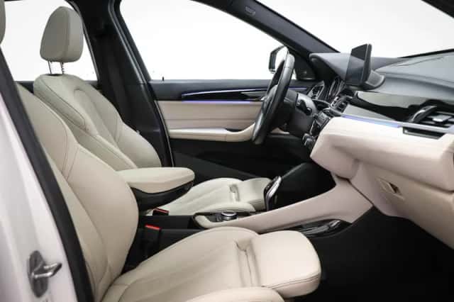 BMW X1 (2020) thumbnail 4