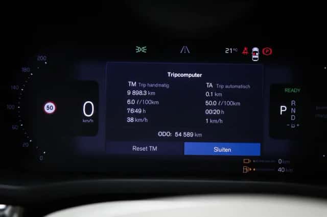 Volvo XC60 (2022) thumbnail 5