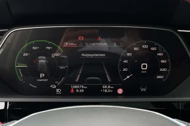Audi Q8 e-tron (2023) thumbnail 6