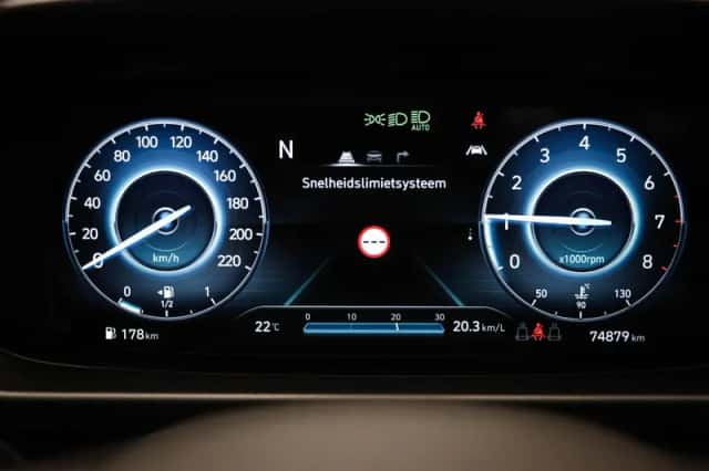 Hyundai Bayon (2022) thumbnail 5