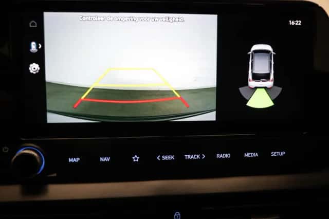 Hyundai Bayon (2022) thumbnail 6