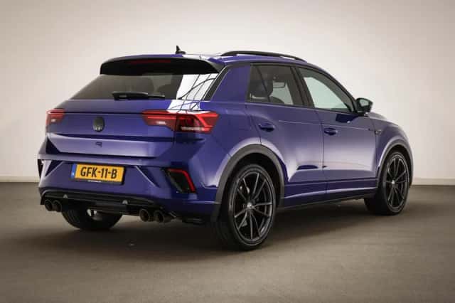 Volkswagen T-Roc (2022) thumbnail 2