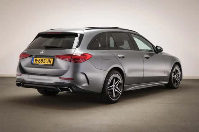 Mercedes-Benz C-Klasse (2022) thumbnail 2