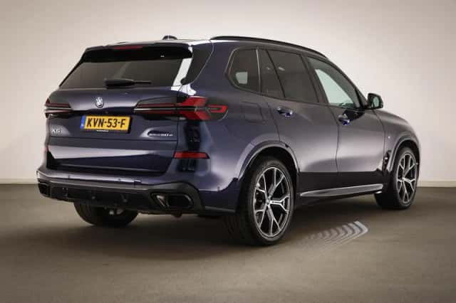 BMW X5 (2024) thumbnail 3