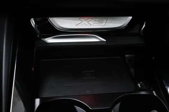 BMW X3 (2022) thumbnail 6