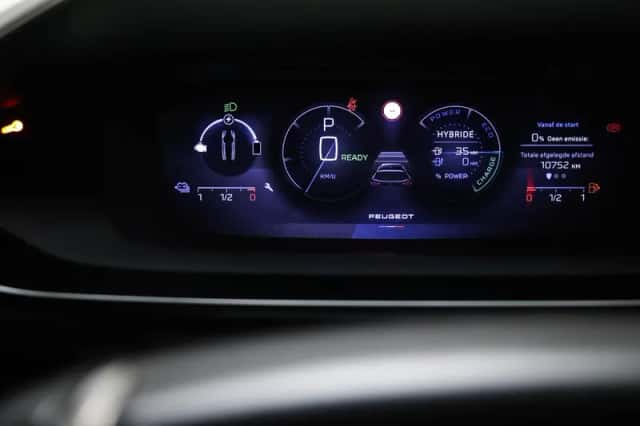 Peugeot 308 (2023) thumbnail 5
