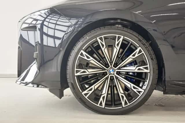 BMW i7 (2026) thumbnail 4