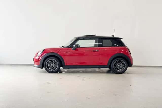 MINI Cooper (2026) thumbnail 2