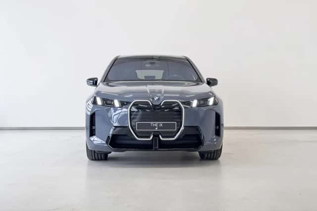 BMW iX (2026) thumbnail 5