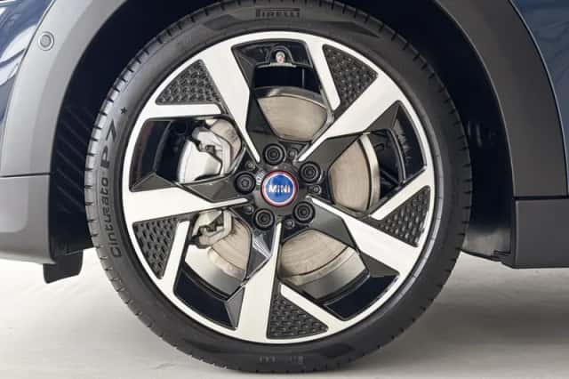 MINI Cooper (2026) thumbnail 4