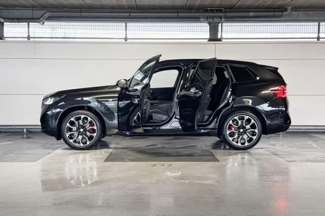 BMW X3 (2025) thumbnail 3