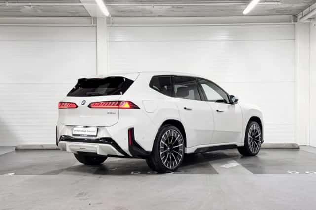 BMW iX3 (2026) thumbnail 6