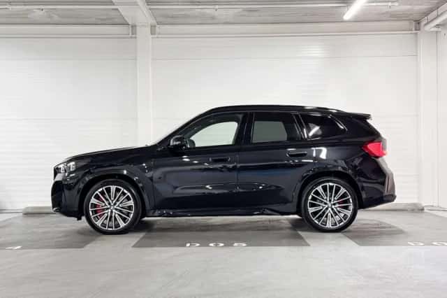BMW iX1 (2026) thumbnail 2