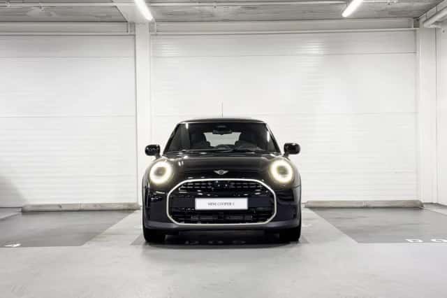 MINI Cooper (2026) thumbnail 5