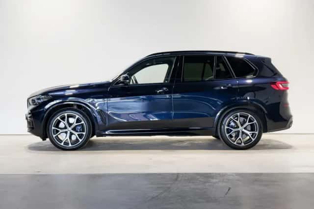 BMW X5 (2023) thumbnail 2