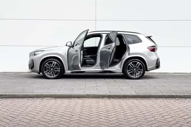 BMW X1 (2024) thumbnail 3