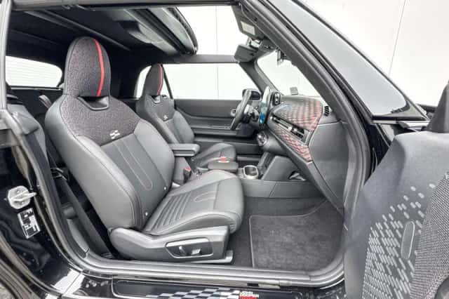 MINI Cabrio (2026) thumbnail 6