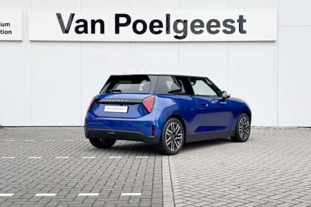 MINI Cooper (2026) thumbnail 4