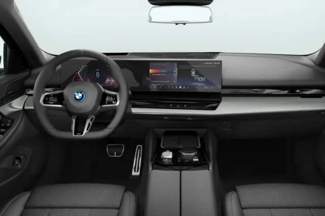 BMW i5 (2026) thumbnail 3