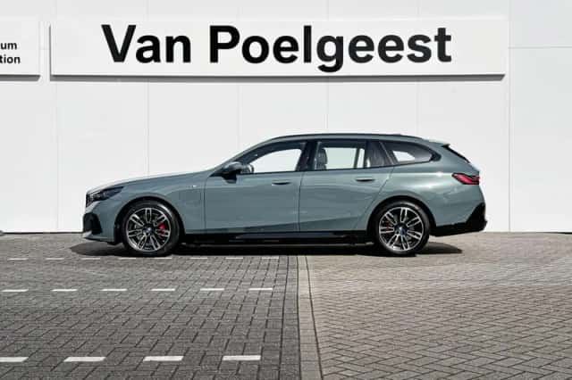 BMW 5-Serie (2024) thumbnail 2