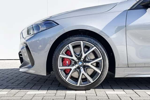 BMW 1-Serie (2024) thumbnail 3