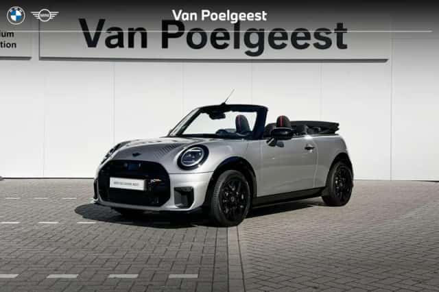 MINI Cabrio (2025) thumbnail 1