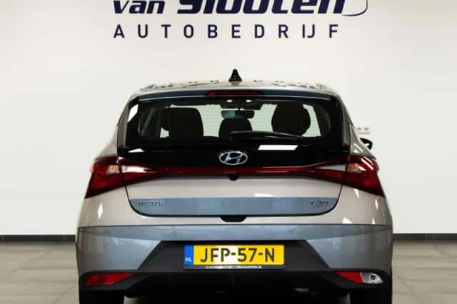 Hyundai i20 (2022) thumbnail 4