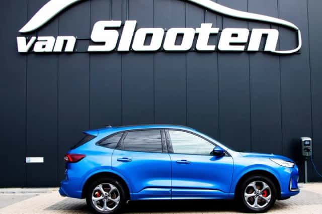 Ford Kuga (2025) thumbnail 3