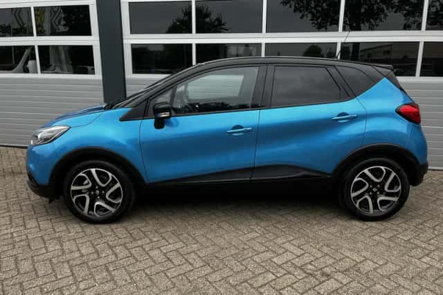 Renault Captur (2013) thumbnail 2