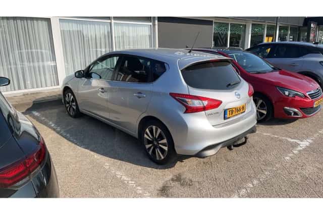 Nissan Pulsar (2018) thumbnail 2