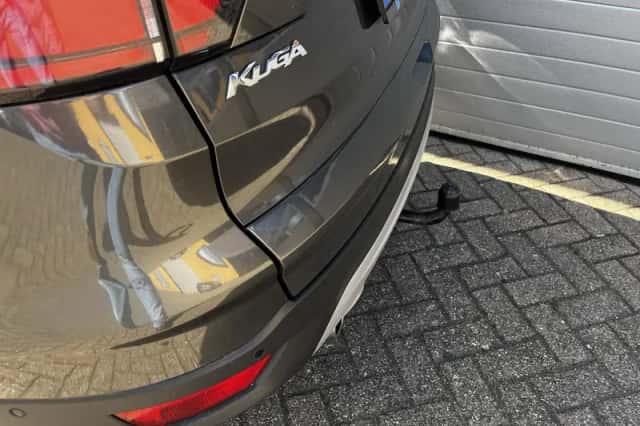 Ford Kuga (2019) thumbnail 5