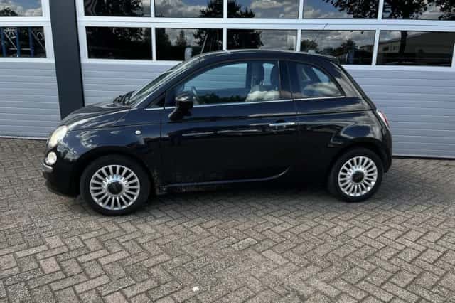 Fiat 500 (2010) thumbnail 2
