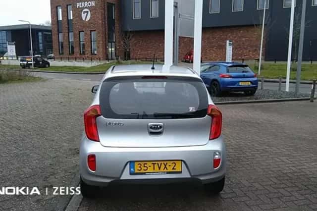 Kia Picanto (2012) thumbnail 3
