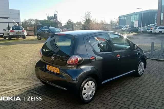 Toyota Aygo (2012) thumbnail 4