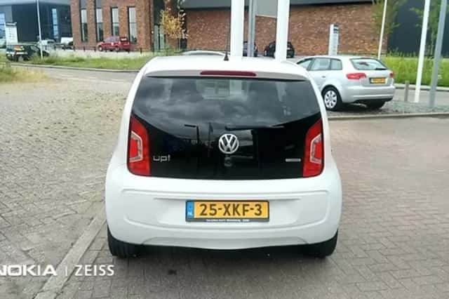 Volkswagen Up! (2012) thumbnail 3