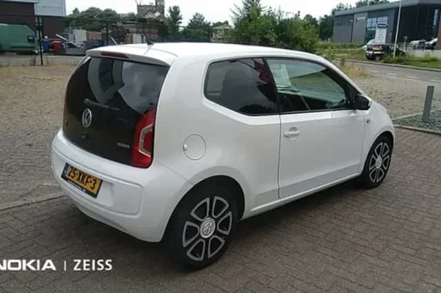 Volkswagen Up! (2012) thumbnail 4