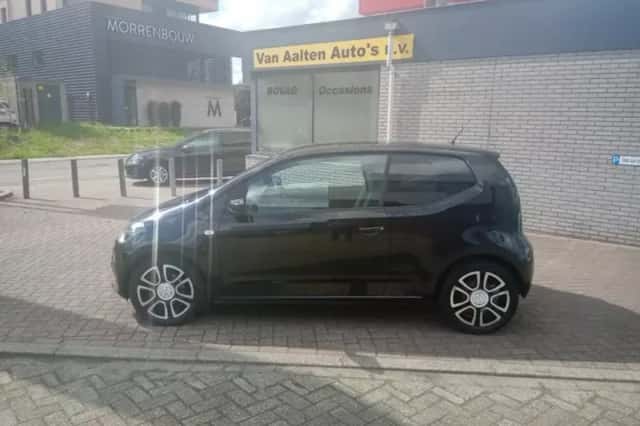 Volkswagen Up! (2012) thumbnail 1