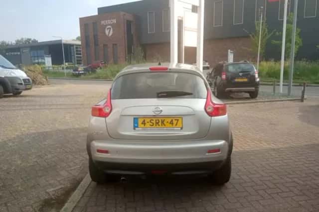 Nissan Juke (2013) thumbnail 3