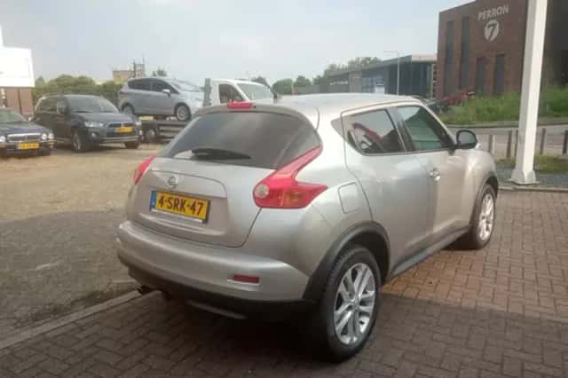 Nissan Juke (2013) thumbnail 4