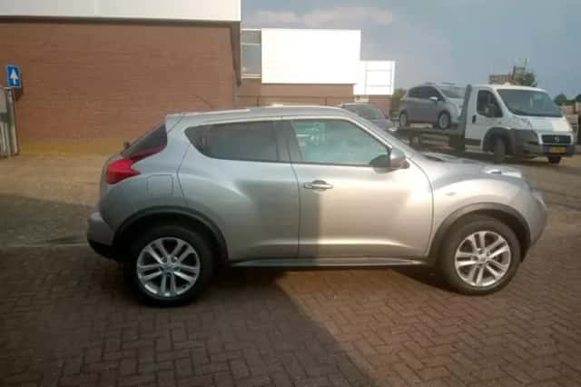 Nissan Juke (2013) thumbnail 5