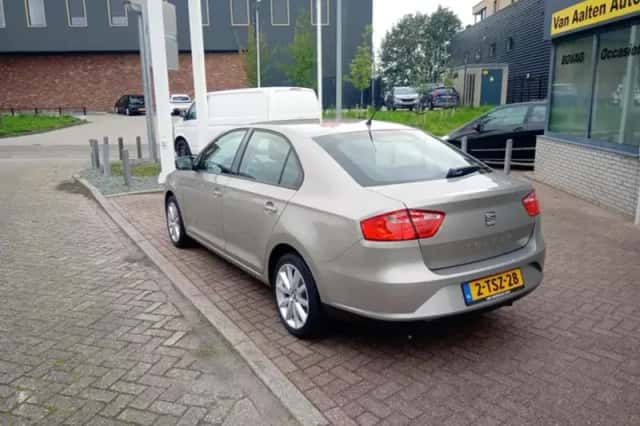 SEAT Toledo (2014) thumbnail 2