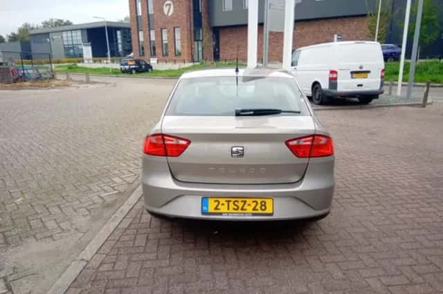 SEAT Toledo (2014) thumbnail 3